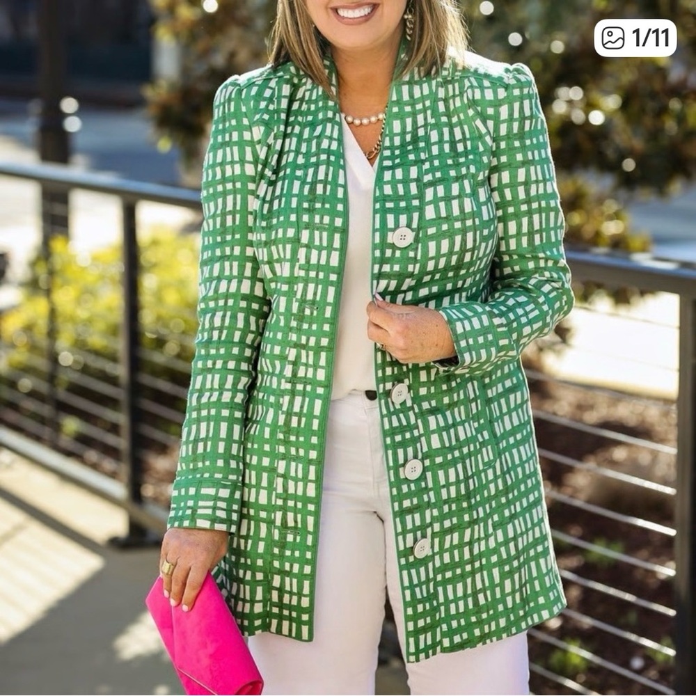 CAbi Circuit Jacket
Medium
Linen blend 
Style 6025